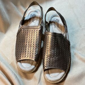 Earth Spirit Gold Metallic Perforated Sandals